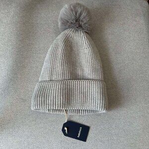 Unisex HatAttack - Wintertime Knit Hat NWT Pale Grey Beanie
